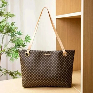 Geometric Pattern Letter Decor Shoulder Tote Bag​